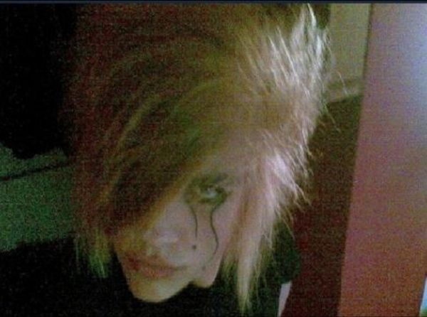 Faceci EMO 19