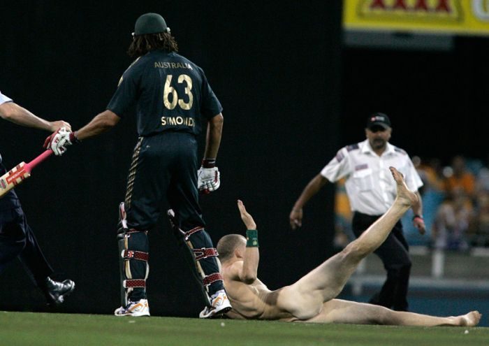 Streaking 16