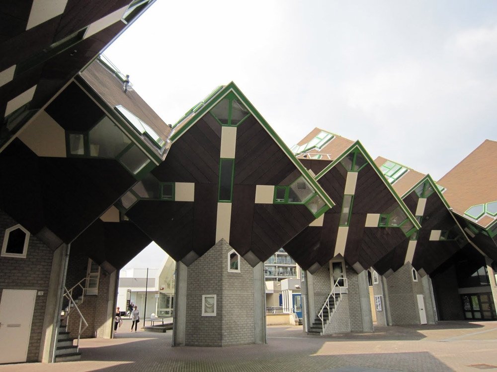 1000x750 Kubuswoningen - hostel o nietypowym kształcie 13