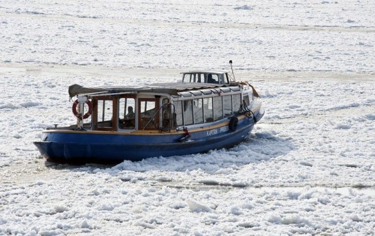 Europa skuta lodem 27