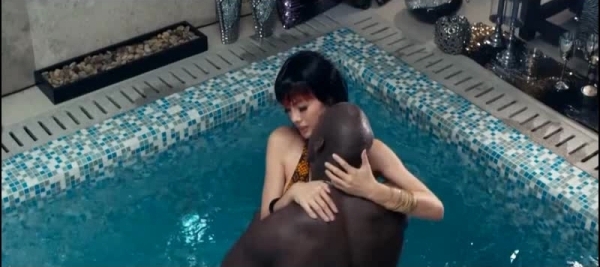DjLNAKEDSOLDINFk.jpg