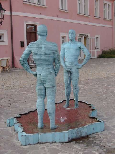Dziwaczne rzeźby 12