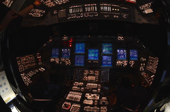 Na pokładzie wahadłowca Atlantis 6