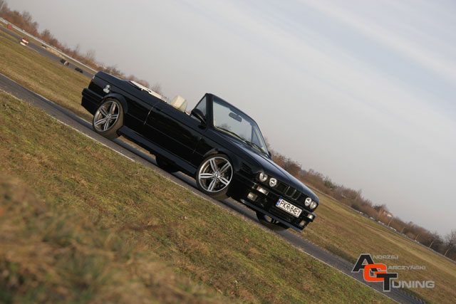 BMW e30 32
