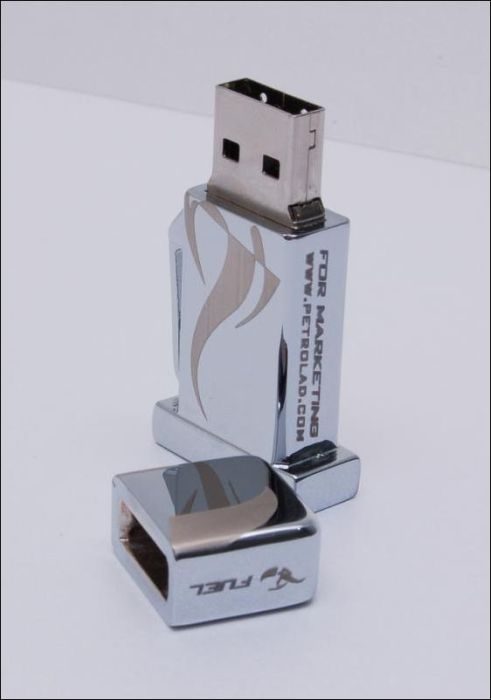 Nietypowa pamięć USB 13