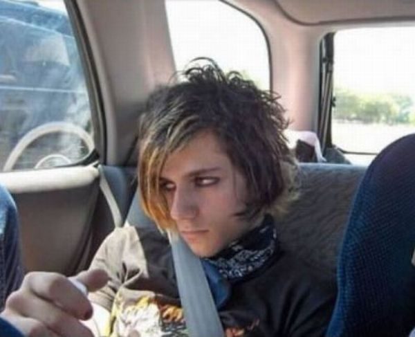 Faceci EMO 17